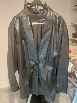 Chaqueta de piel negra, 100x100 piel de ovino