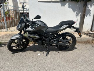 Benelli BN125 Naked Gris/Amarillo