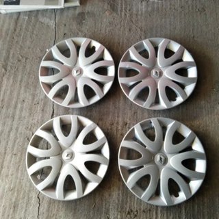 4 Tapacubos Renault 15”