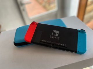 Nintendo Switch Blu e Rosso + Accessori
