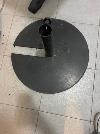 Base para sombrilla de hierro