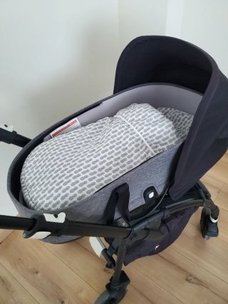 Bugaboo Bee 6 negro+capazo+acesorios.