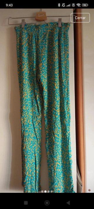 Pantalón ancho estampado azul y amarillo