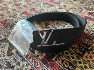 Cinturón LV