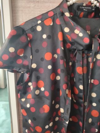 Blusa lunares cortefiel