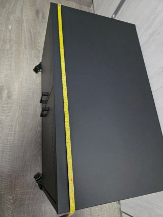 Mueble TV de acero negro con ruedas