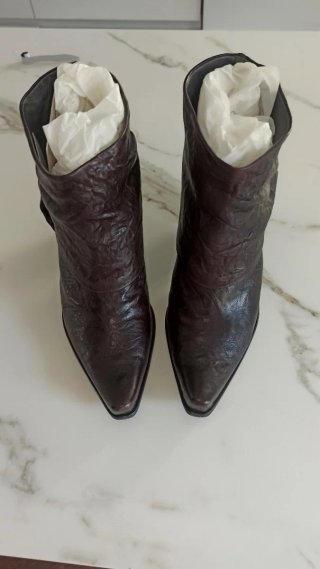 Botines de piel marrones
