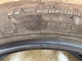 Neumáticos 205/55R19 PRACTICAMENTE NUEVOS
