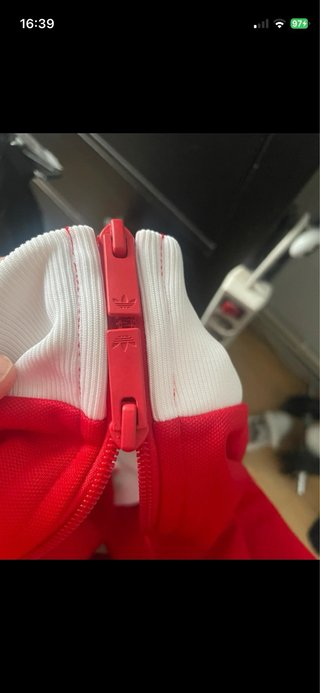 Chaqueta Adidas Clásica Roja Talla L y Xl