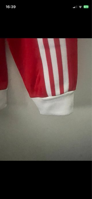 Chaqueta Adidas Clásica Roja Talla L y Xl