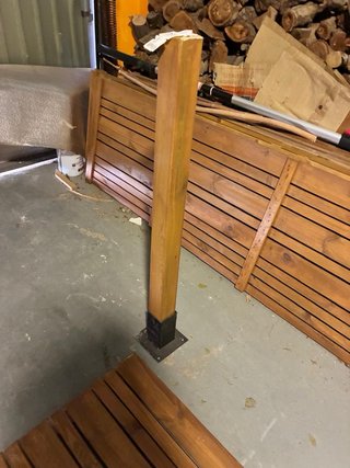 Valla perimetral de madera