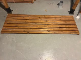 Valla perimetral de madera