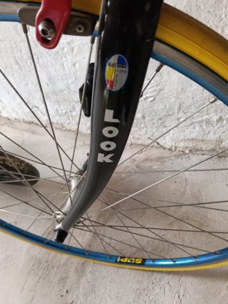 Bicicleta BH Carretera Fixed Amarilla