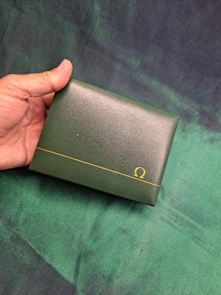 Omega Caja Verde Vintage