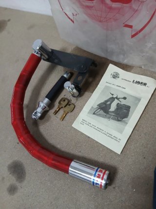 Antirrobo manillar Vespa Cosa