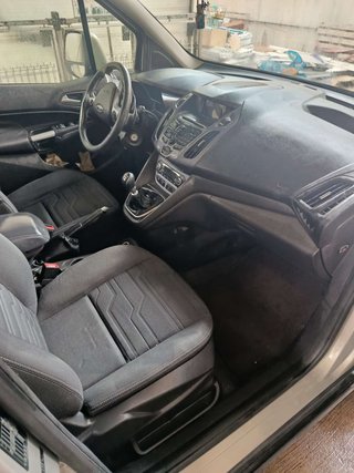 Ford Grand Tourneo Connec 2015