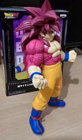 Figura Goku SSJ4 Dragon Ball Daima.