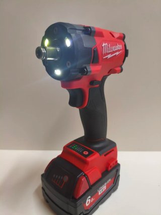 Pistola de impacto inalámbrica