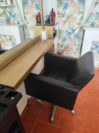 Lavacabezas y asiento peluquería