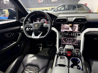 Lamborghini Urus 2021