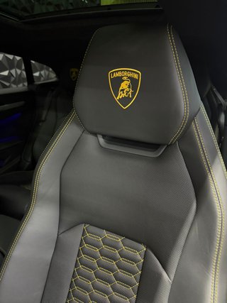 Lamborghini Urus 2021