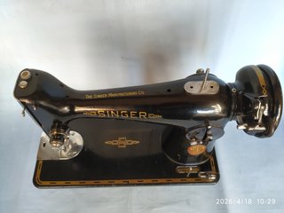 Máquina de coser Singer 201