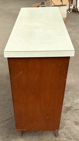 Mostrador antiguo de madera