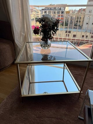 Mesa de centro cristal y oro