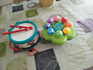 Tambor Pocoyó y setas musicales