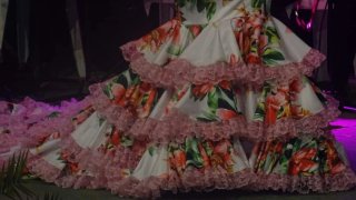 Bata de cola flamenca