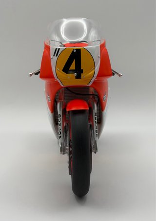 Yamaha YZR500 Eddie Lawson 1984 rare