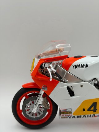 Yamaha YZR500 Eddie Lawson 1984 rare
