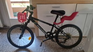 Bicicleta infantil Rockrider como nueva