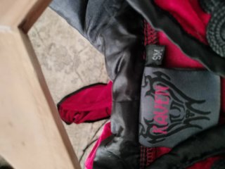 Vestido Gótico Veludo Vermelho e Renda Preta