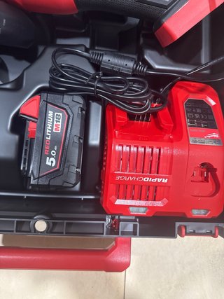 Amoladora Radial Milwaukee M18 FUEL