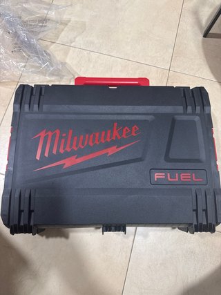 Amoladora Radial Milwaukee M18 FUEL