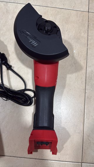 Amoladora Radial Milwaukee M18 FUEL