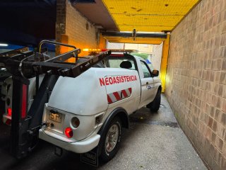 Mitsubishi L 200 2006