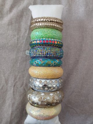 Brazalete Rígido Statement Chic Brillante