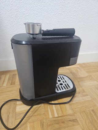 Cafetera Cecotec Negra