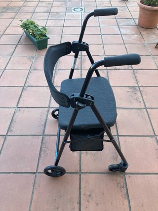 Andador para mayores plegable