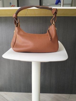 Bolso Cats Madrid Marrón Piel.25x14x7