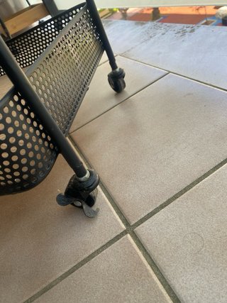 Carrito Auxiliar Negro y Madera