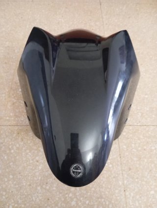 Guardabarros delantero moto Benelli, color gris