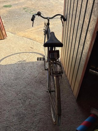 Bicicleta antigua azul Dervi Rabasa