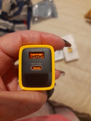Cargador ASOMETECH 35W USB-C PD Amarillo,nuevo sin