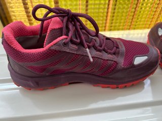 Zapatilla Trekking The North Face Morado/Rosa