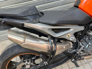 Despiece KTM 790 Duke Motor con la culata rota.