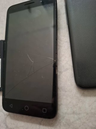 Regalo Vodafone Smart Turbo 7 para piezas si compr