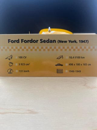 Coche Clásico Ford Fordor 1/43